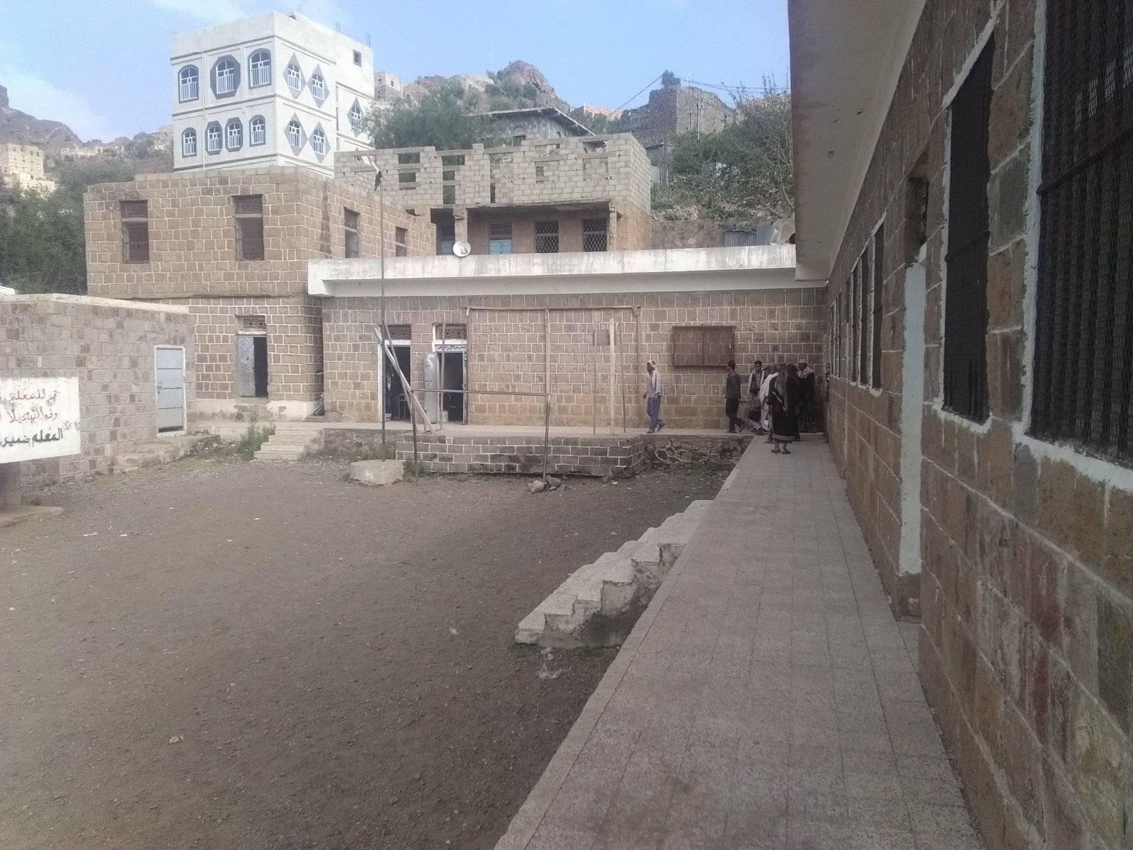 مدرسة السلام _ شرار _ بني يوسف