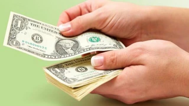 حكم إخراج قيمة زكاة الفطر