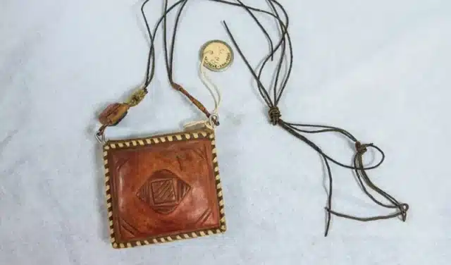 حكم تعليق شيء من القران