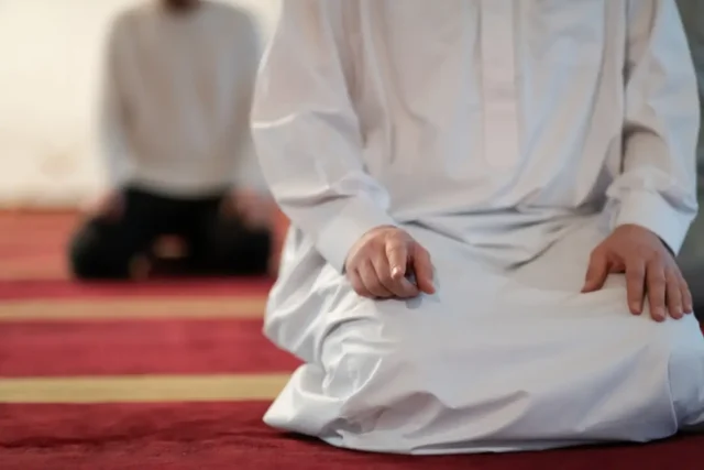 ما سبب تقديم الصلاة على البر والجهاد في سبيل الله